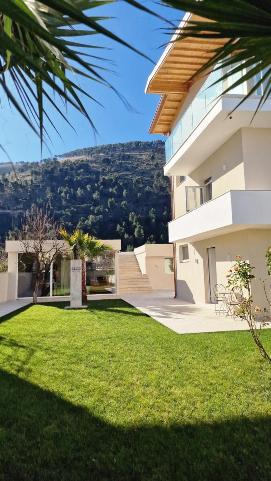 Apartaments Mimani 2 ベラト エクステリア 写真